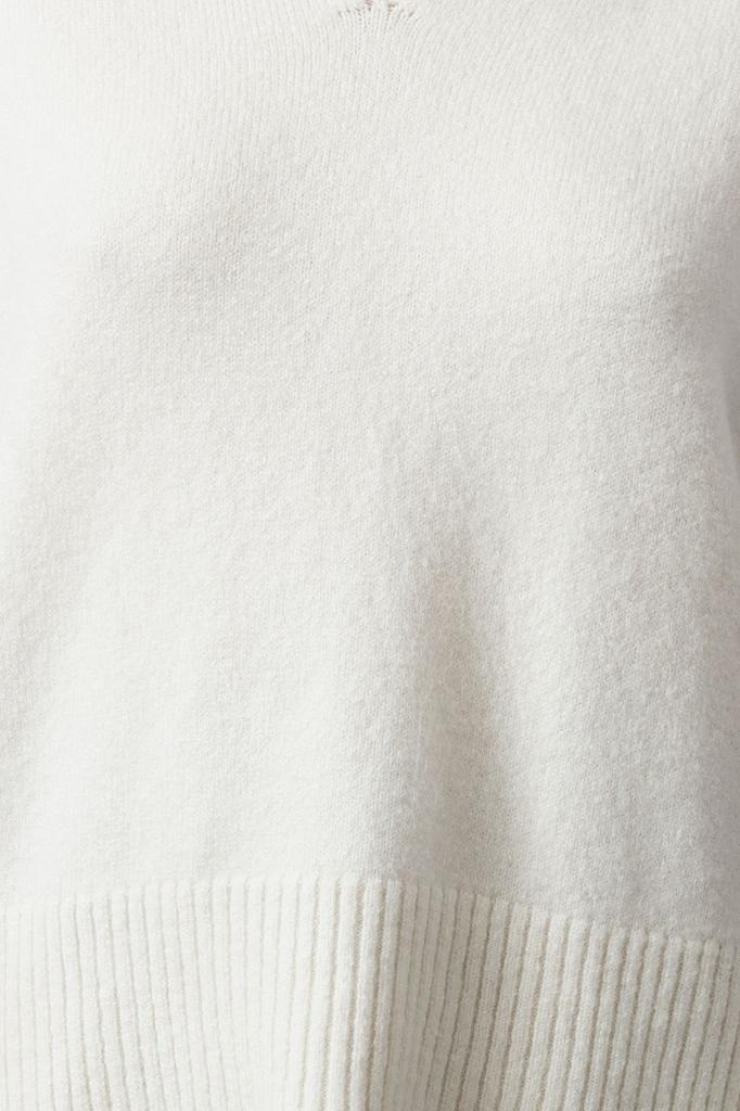 Women's Fashionable Stylish Sweater Pink Woolen Wide Fit Polo Neck Basic Knitwear Sweater