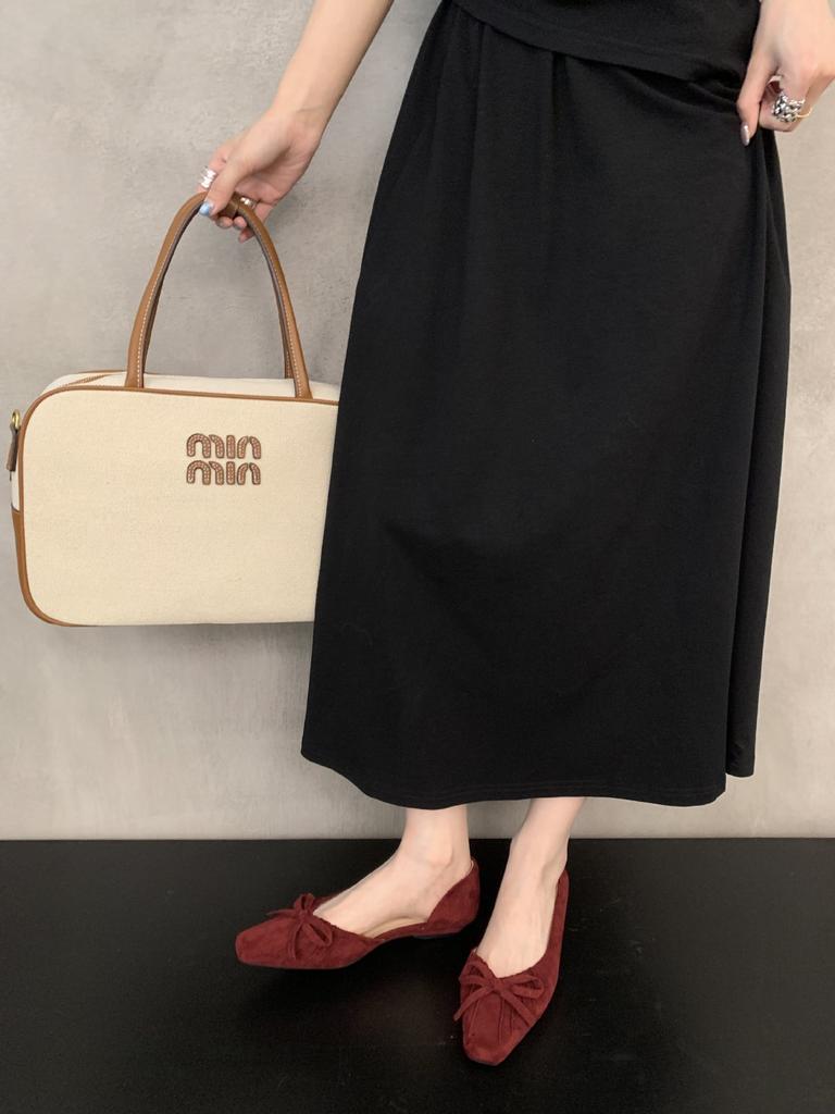 2025 autumn new shallow mouth single shoes Korean version temperament bow small square head side empty not tired feet women's shallow mouth single s