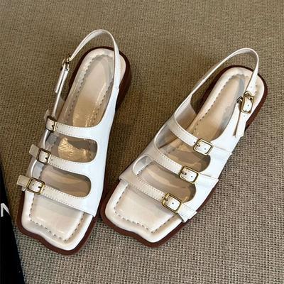 Мода Мода Дизайн Пряжки Ремня Белые Плоские Сандалии Женские Высокое Качество Комфорт Низкий Каблук Римские Сандалии Летние Мягкая Кожа Пляжная Обувь