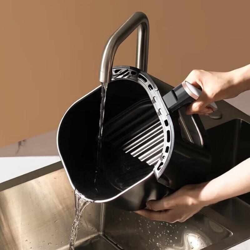 Midea 4.5L Non-Preheat Air Fryer CN plug (adapter included)