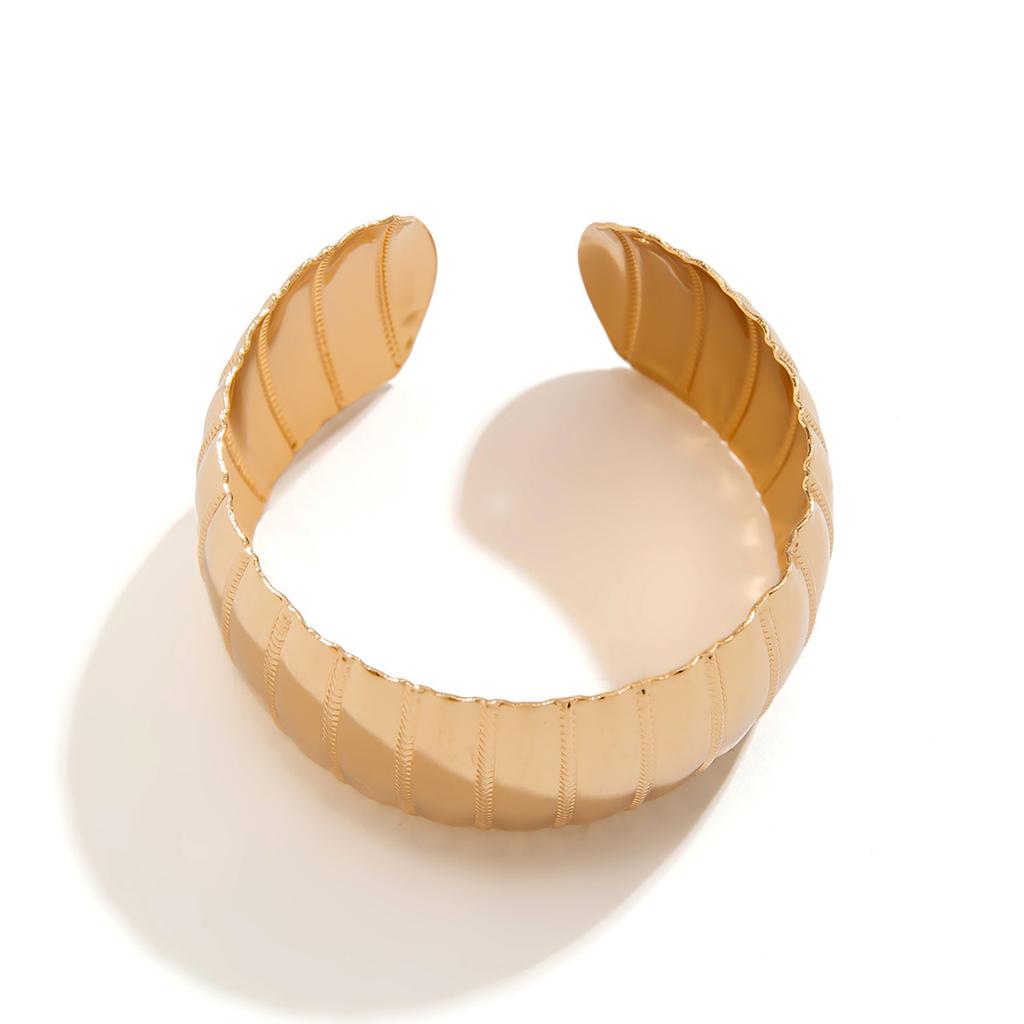 Exaggerated Punk Metal Wide Bangles Adjustable Opening Bangles Vintage Arm Bracelet Jewelry Steampunk Perfect for Women