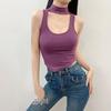Облегающий топ-водолазка без рукавов с завязками на шее 'Hot Girl'