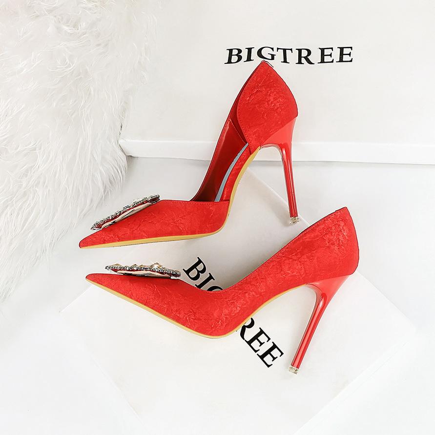 Women's Banquet High Heels Slim Heels Shallow Mouth Pointed Side Hollow Water Diamond Single Shoes