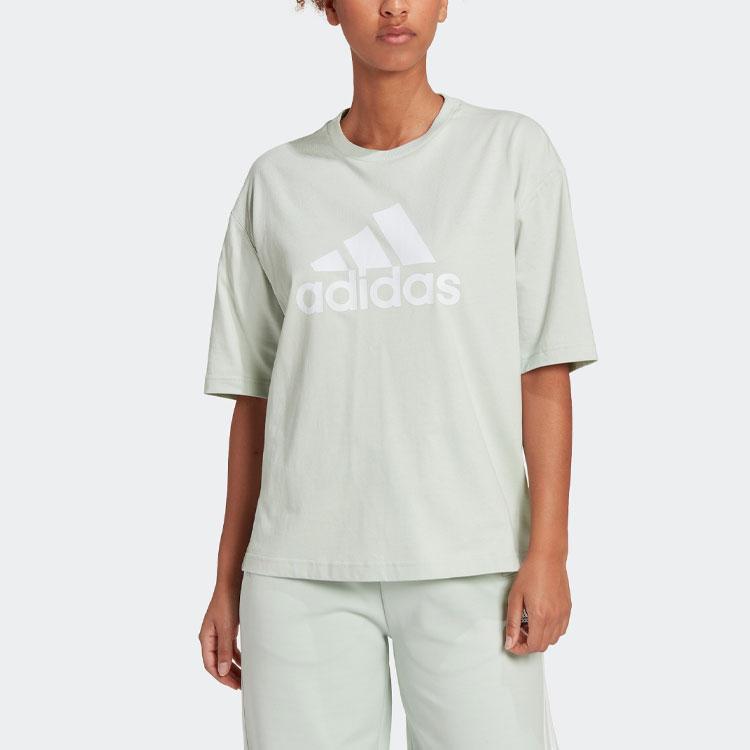 adidas Футболка Future Icons Badge Of Tee с логотипом и принтом, с круглым вырезом и коротким рукавом, женские топы, льняной-зеленый HK0508