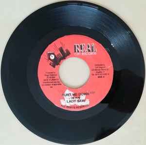 7-дюймовая пластинка LADY SAW - Hunt Me Down NONE Real City Recor 2004 Ямайка Регги, Ска и Даб Б/У
