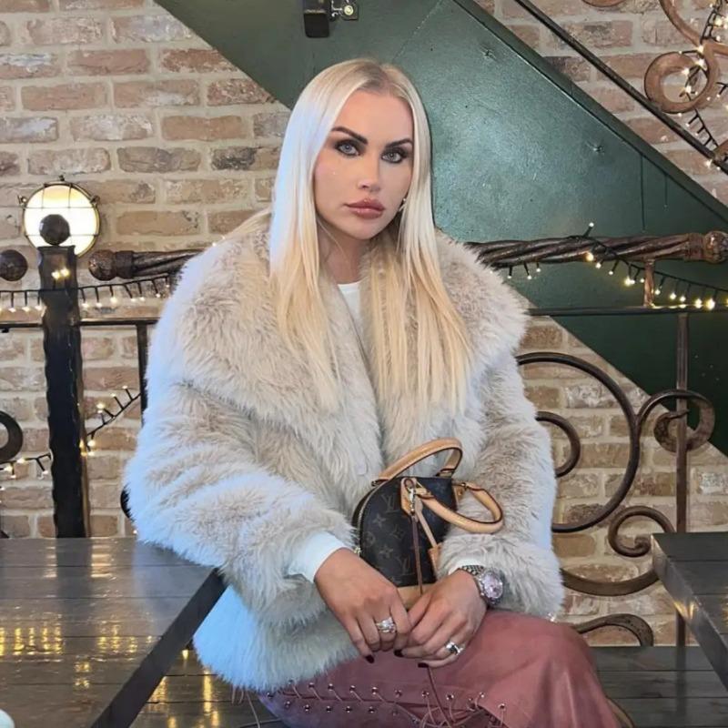 Искусственная шуба с широким лацканом, короткая, модная, из искусственного лисьего меха, пушистая плюшевая женская куртка в стиле ретро