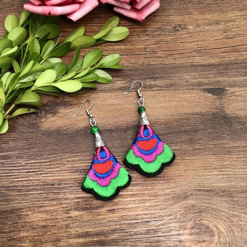 Hand-embroidered Retro Fabric Earrings, Flower Fringed Versatile Femininity, Stage Performance, Earrings, Earrings.