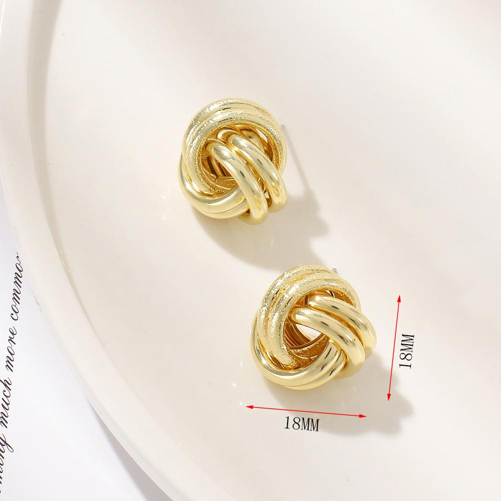 Геометрические темпераментные круглые серьги-пусеты - Простые, модные и легкие