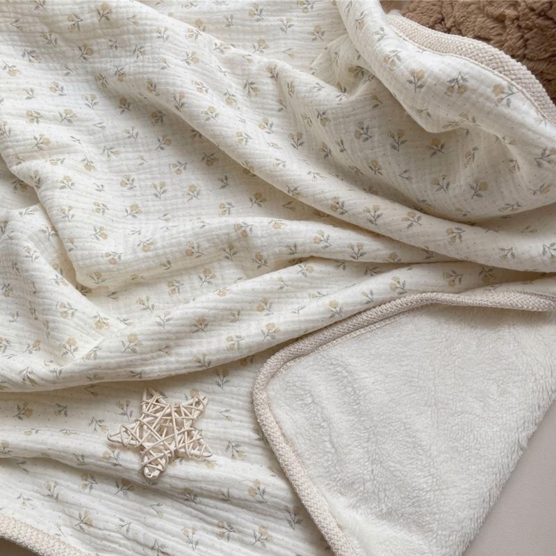 Двусторонний принт Хлопковое одеяло с крючком и фестончатым краем Универсальное двухслойное одеяло Теплое для младенцев и взрослых