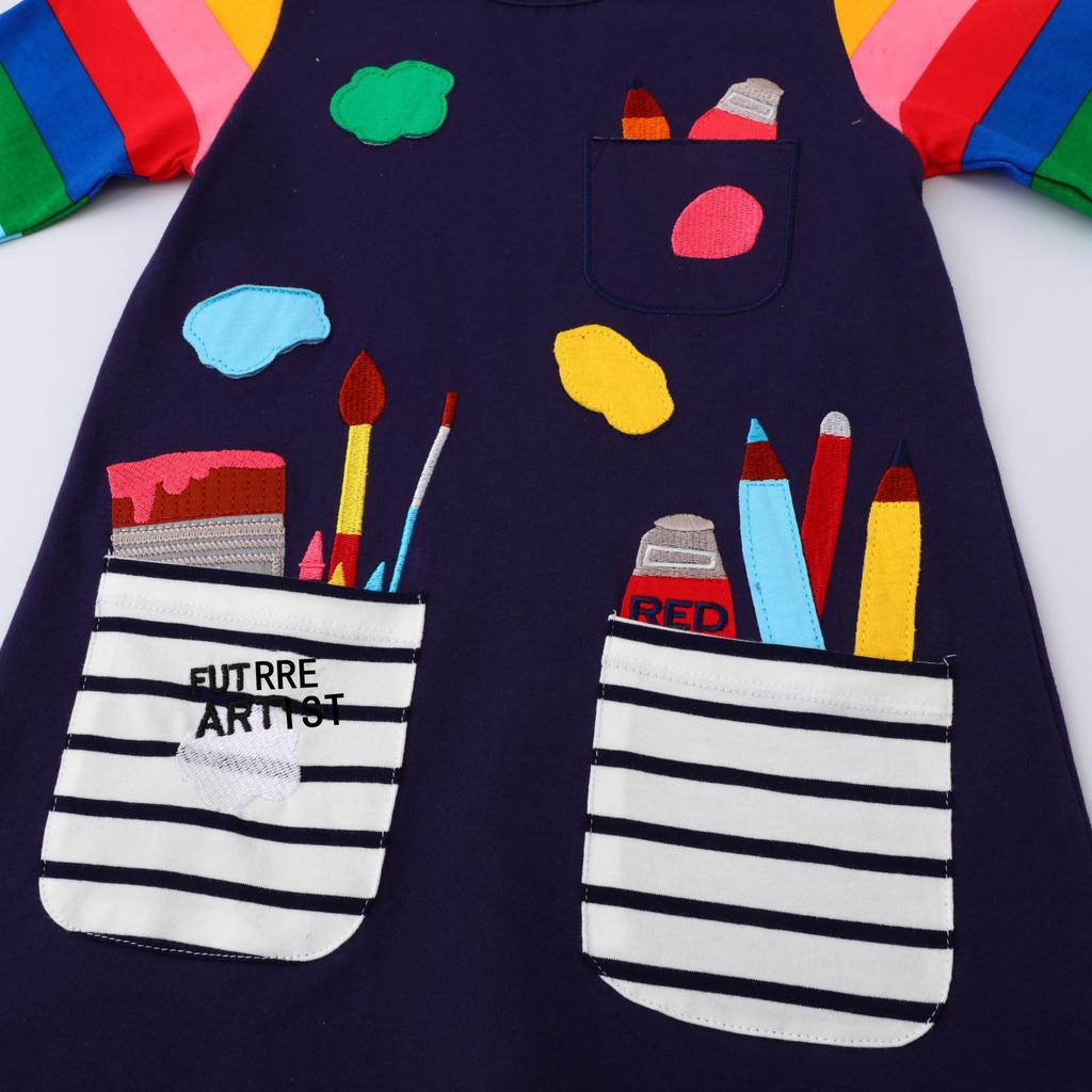 Платье А-силуэта из хлопка с короткими рукавами и вышитым карманом для девочек