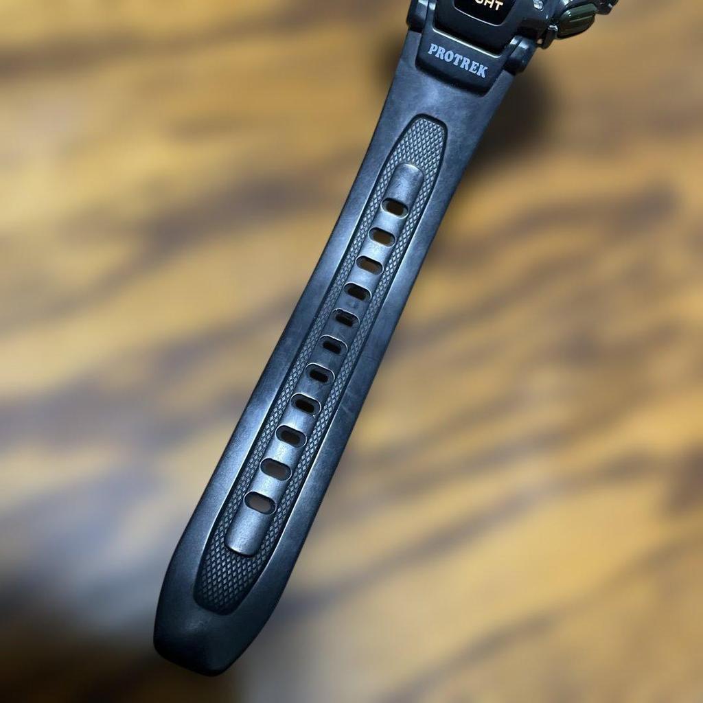 Б/у Рабочий предмет: Цифровые часы CASIO PROTREK