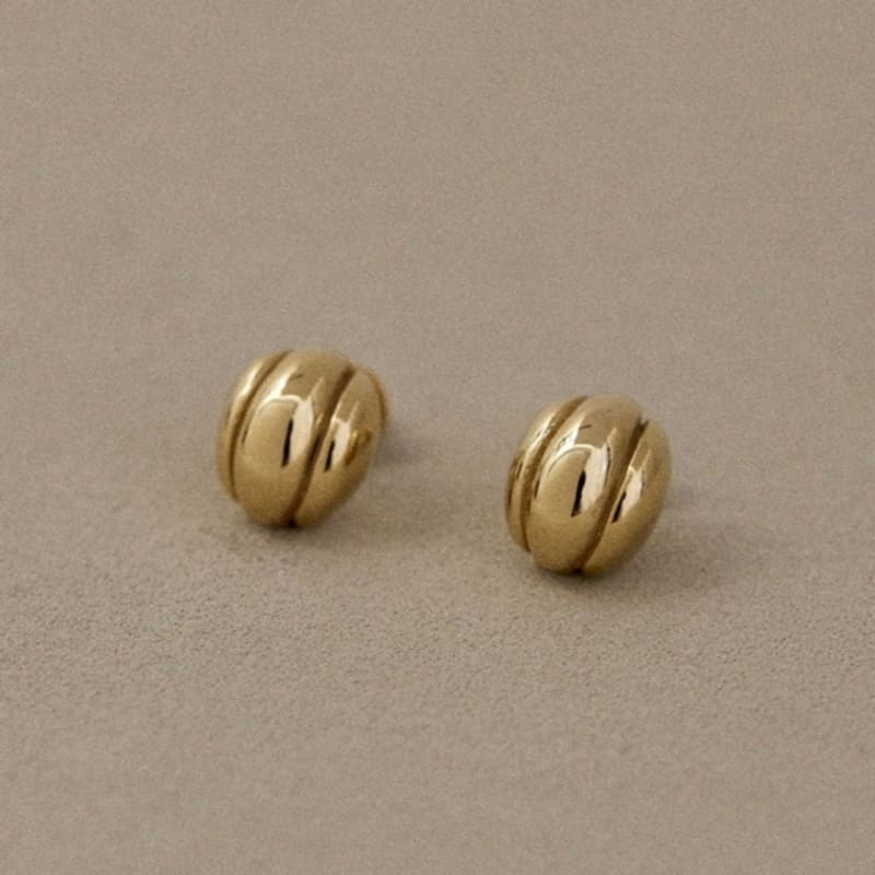 onill 04-10 shell (Earring)