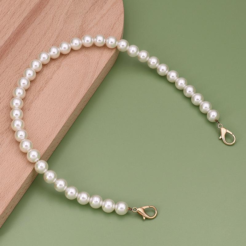 Декоративная сумка-цепочка с жемчугом и металлической цепочкой для аксессуаров своими руками