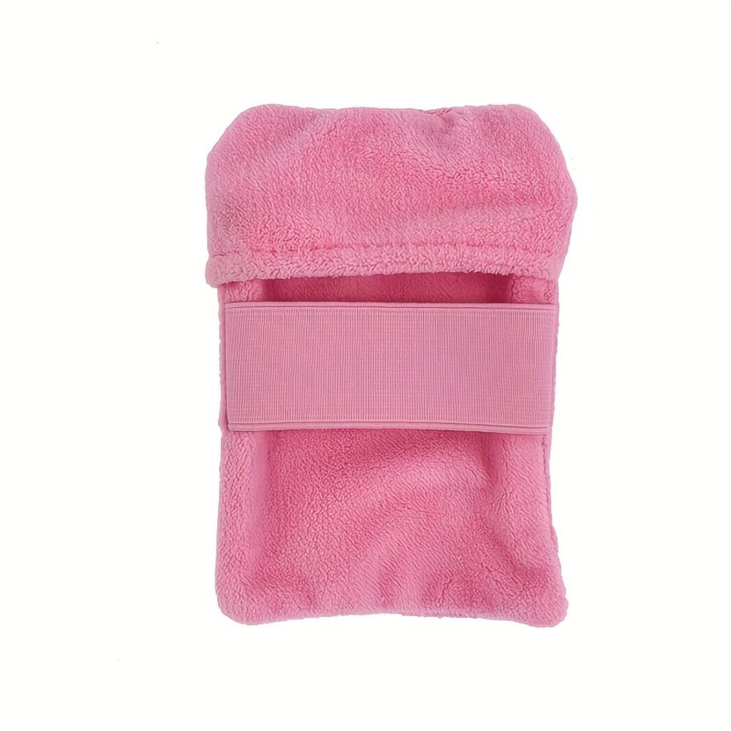 Beach Sand Removal Glove Outdoor Sand Cleaner Hand Tool for Removing Sand from Skin and Surfaces with Elastic Strap for Secure Fit