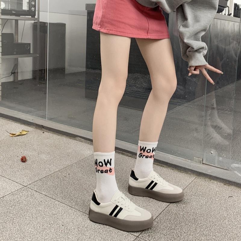 Кожаная платформа женские весенние новые туфли на танкетке повседневные туфли в стиле ретро спортивные маленькие белые туфли кеды женские