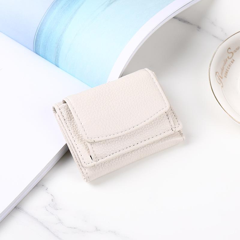 Korean Style Women's Short Tri-Fold Wallet: Large Capacity, Multi-Card Slot, Anti-Demagnetization.