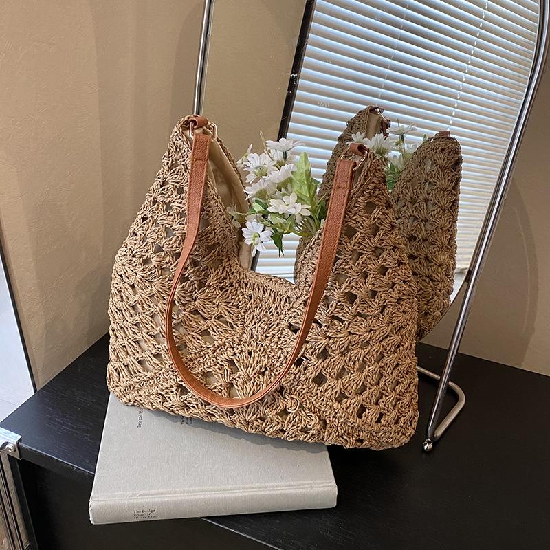 Summer Straw Woven Bag Women's New Seaside Vacation Beach Hollow Shoulder Tote Bag Woven Bag