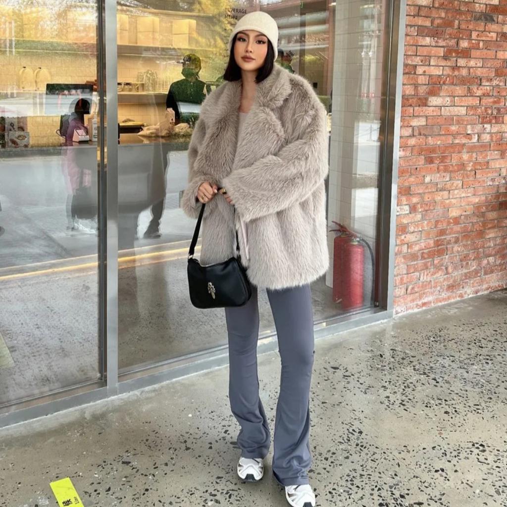 Fashionable Street Style Fox Fur Coat Loose Suit Collar Medium Long Imitation Fur Coat for Women Autumn-winter Fur Overcoat