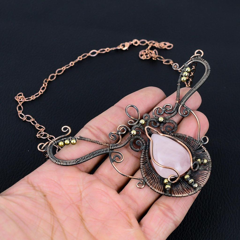 Привлекательный розовый кварц с драгоценным камнем ручной работы из чистой медной проволоки, ювелирное ожерелье