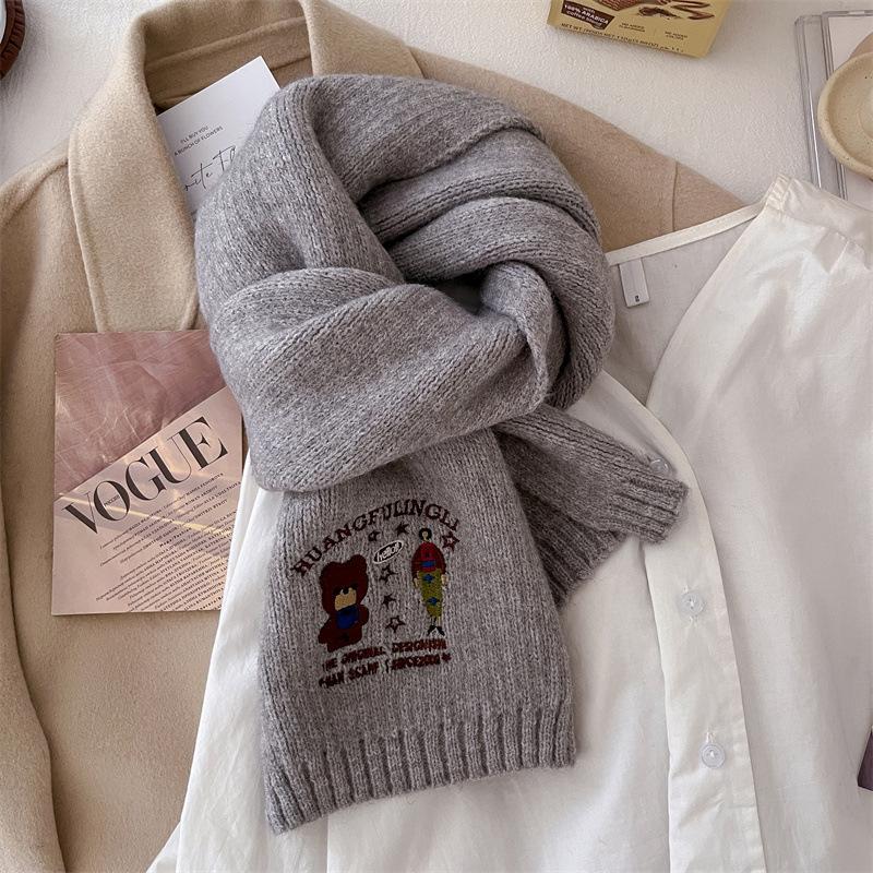 A New High End Women's Winter Scarf with Bear Embroidery Thick and Warm Cold Proof Knitted Woolen Scarf Shawl