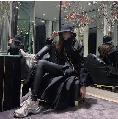 Женская обувь – Кроссовки