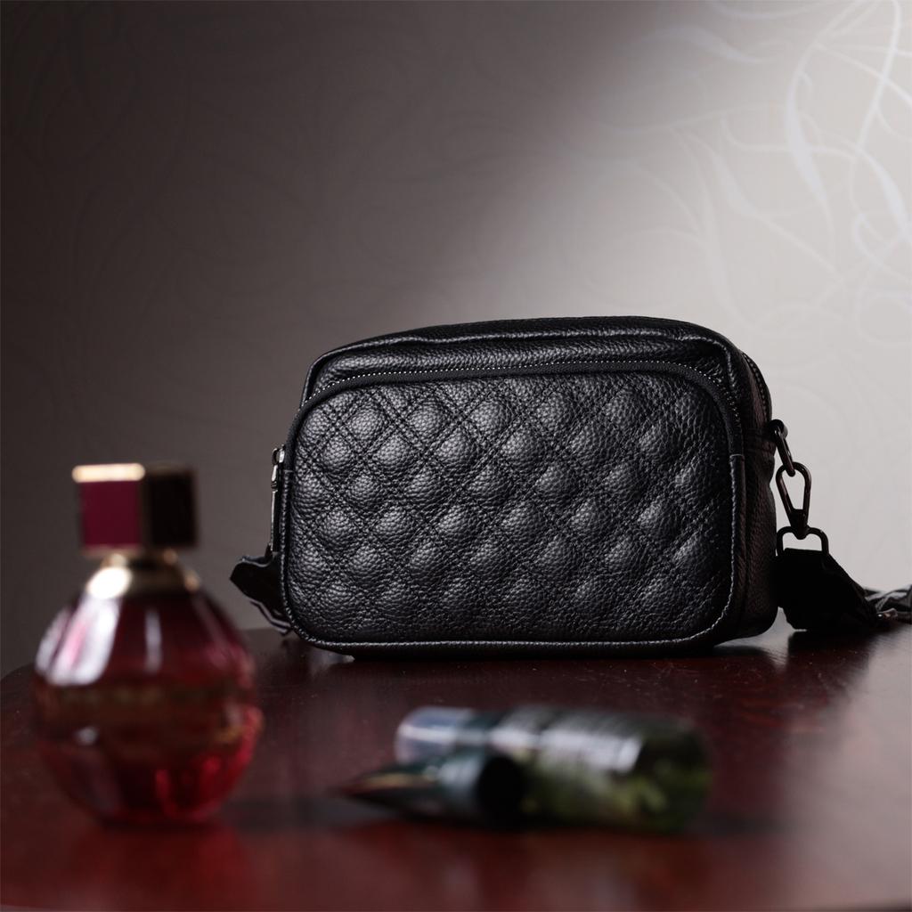 Women's Bag Stitched with Diamonds On the Front Side Made of Genuine Leather Vintage 22634 Black