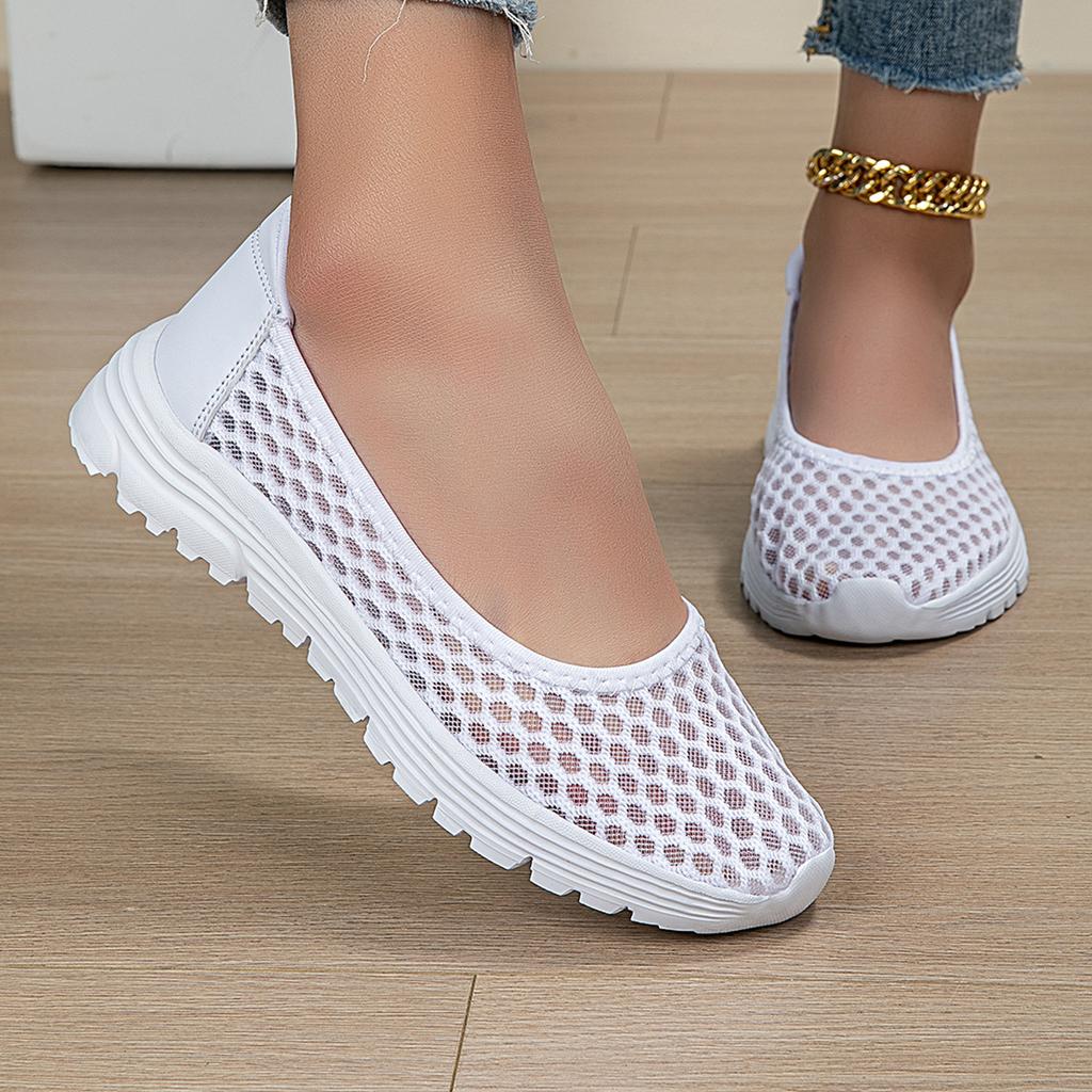One Pedal Lazy Bag Head Half Slippers Men and Women Wear Mesh Outside Women's Walking Cool Slippers Large Size Comfortable Hole