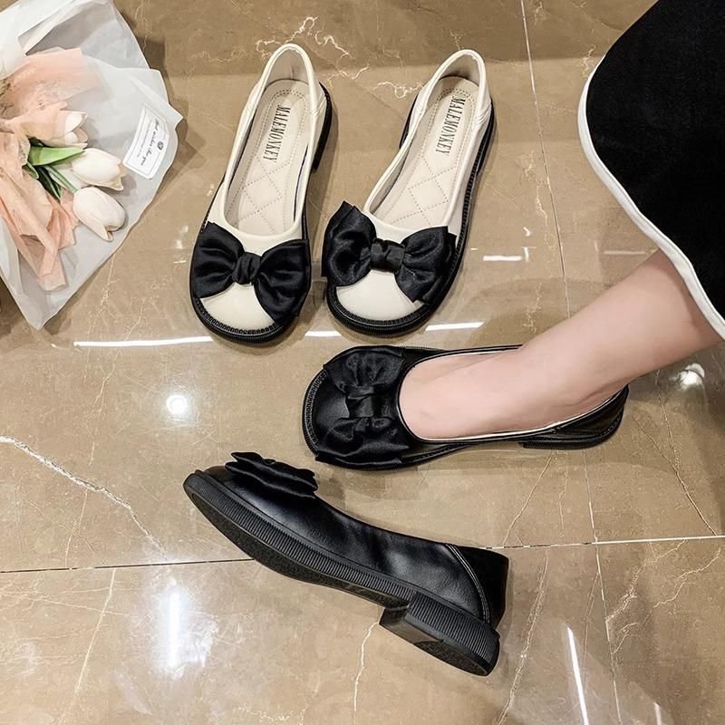 Mary Jane Single Shoes Women's 2025 New Summer Round Head Soft Sole Doudou Shoes Versatile Flat Bottom Shallow Mouth Grandma Shoes