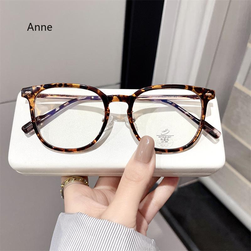 Retro  Metal Square Myopia Glasses Women Frame Rivets Decoration Anti Blue Light Men Optical Frame Computer Glasses