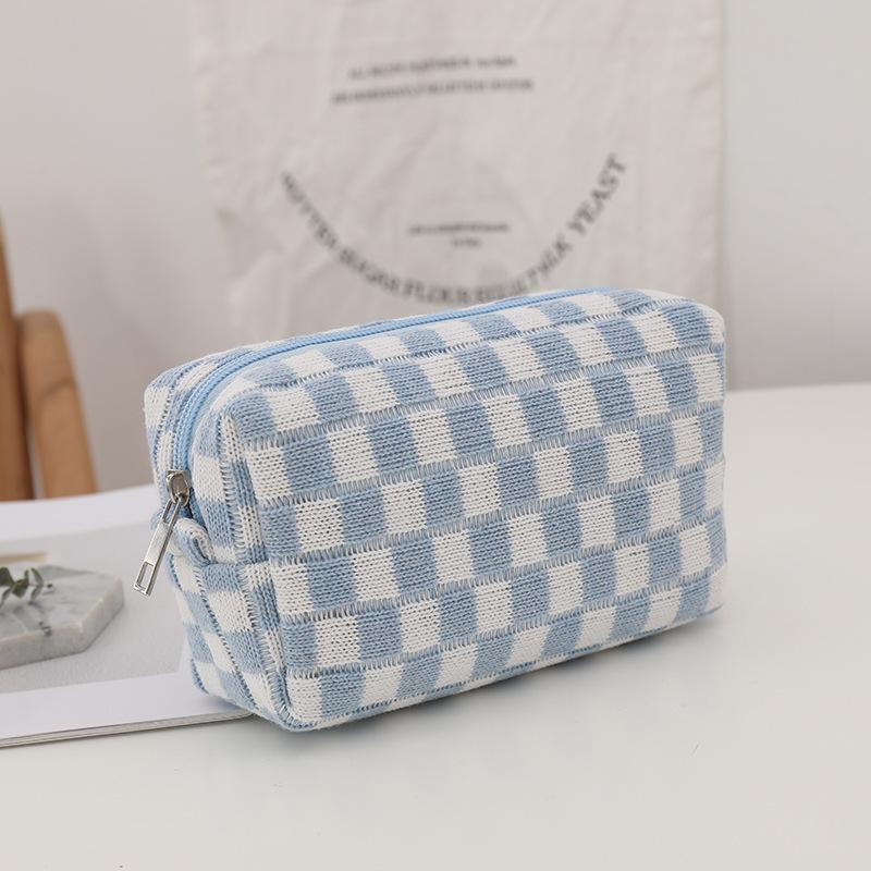 Ins Checkerboard Makeup Bag,Large Capacity Knitted Storage Bag,Portable Travel Bag,Makeup Bag,Ideal Choice for Christmas Gifts