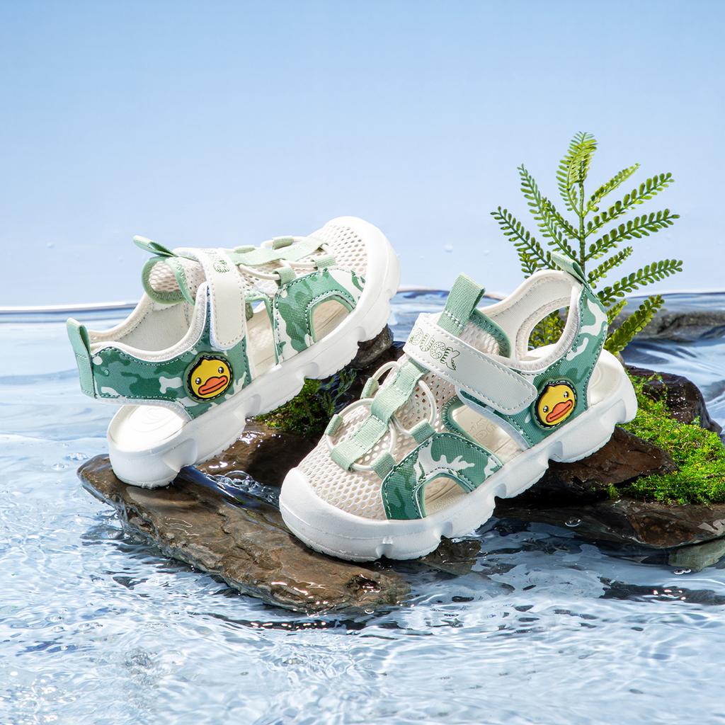 B. Duck Little Yellow Duck Children's Shoes for Boys and Girls, New Summer Sandals with Breathable Soft Bottom, Anti Slip, and Baotou Head