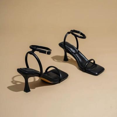 Серебристые женские туфли-стилеты летние с юбкой пояс из одного слова красивые босоножки на высоком каблуке женские