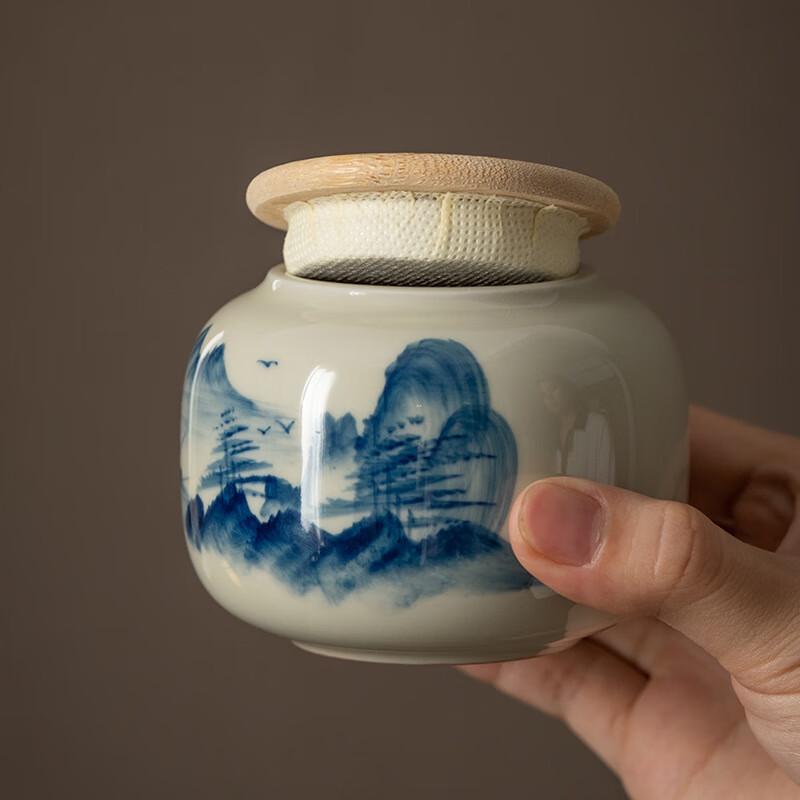 Shangqi Hand-Painted Ceramic Tea Storage Jar