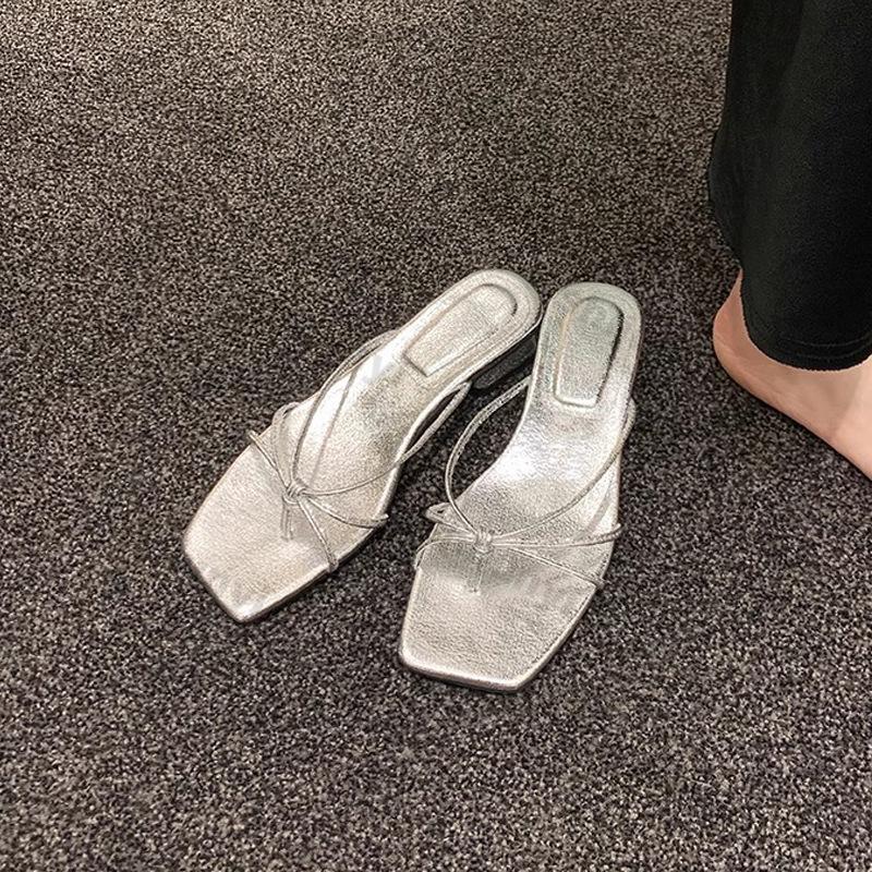 2025 Summer New Cross Tie Hollow Closed Toe Sandals Square Head Heels Lightweight Comfortable Slip On Flat Slippers