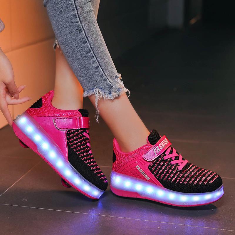 Детские светодиодные кроссовки 4 цветов с двумя / одним колесами, роликовые коньки для мальчиков и девочек, повседневная обувь с роликом, детские игрушки для мальчиков и девочек