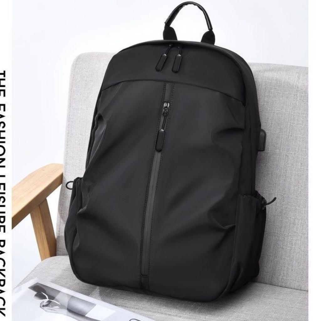 Men's Fashionable Solid Color Backpack - Lightweight and Durable, Suitable for Sports, Travel, and Commuting, with A Laptop Compartment