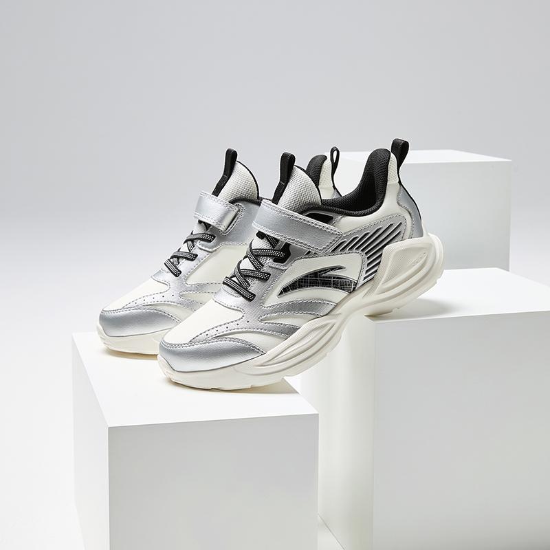 Anta Comfortable Versatile Lightweight Shock Absorbing Low Top Kids Running Shoes Kids Sneaker Ivory-White Silver A12435522N-1