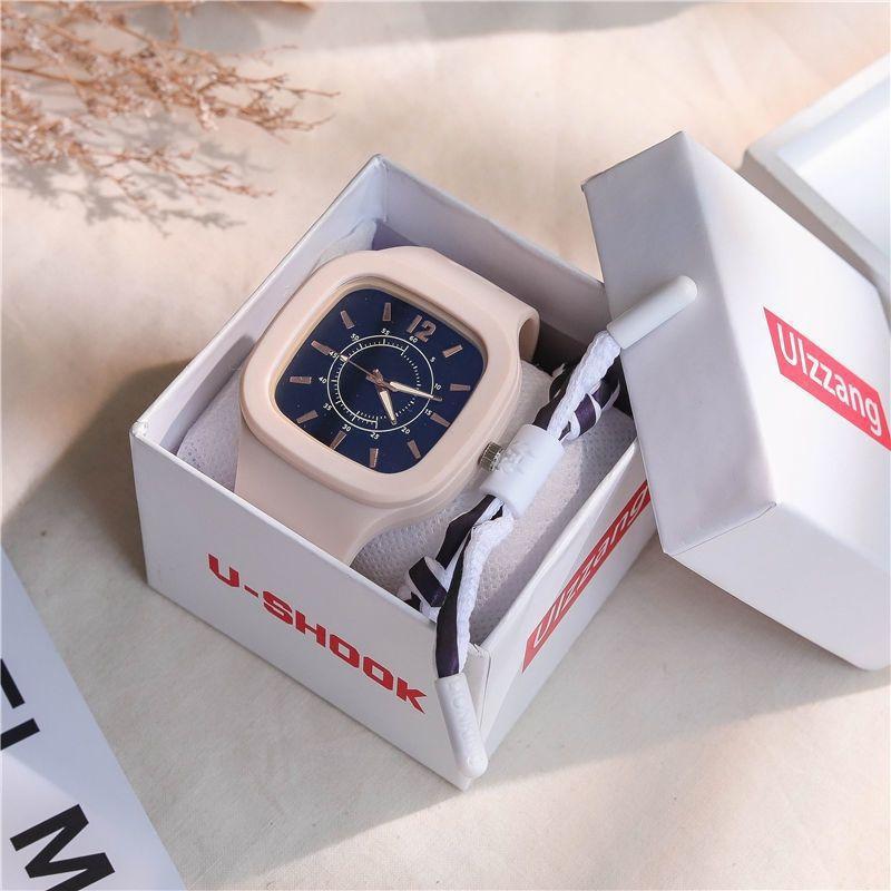 Fashion Women Watches Square Dial Pin Buckle Quartz Watch Women Luxury Ladies Electronic Wristwatches Silicone Female Clock Gift