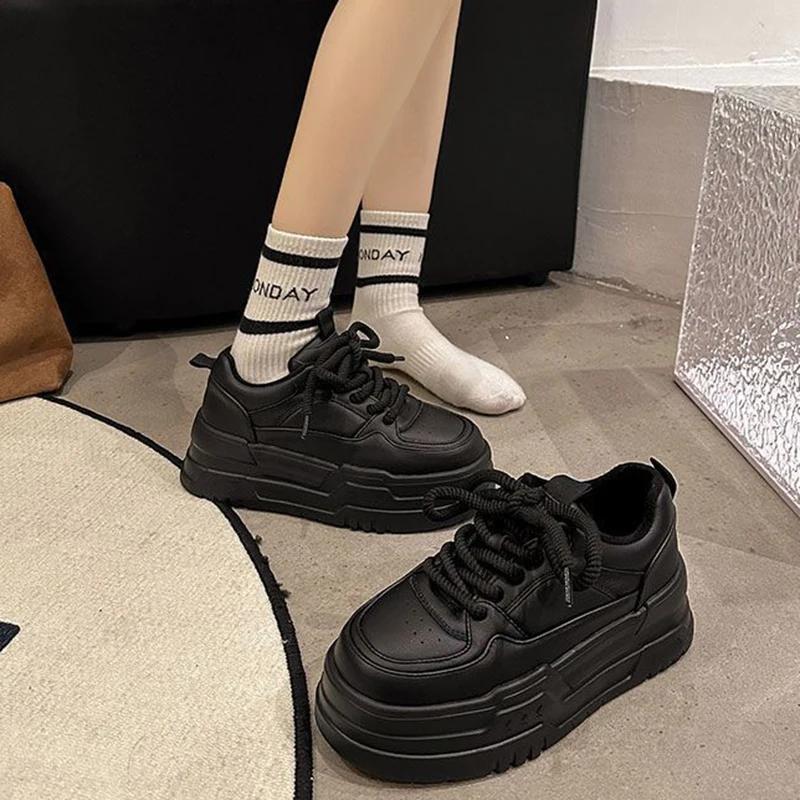 Женские кроссовки весна-осень на платформе белые туфли с круглым носком трендовые на шнуровке модные повседневные спортивные туфли повышающие рост теннисные туфли