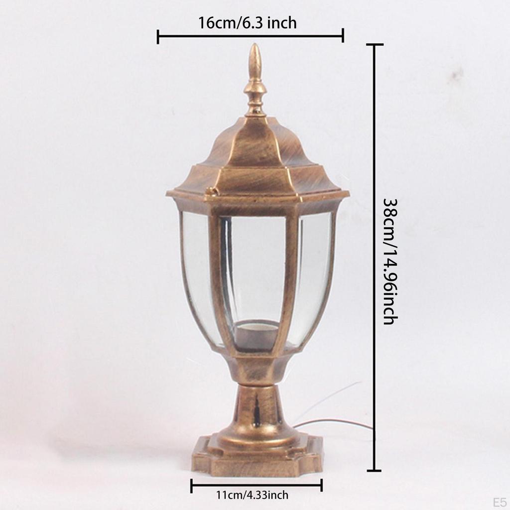 Наружный столб для освещения двора и дорожек