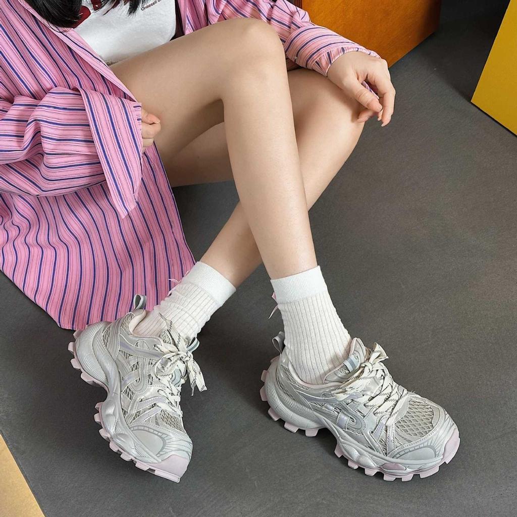 Европейская станция кожаная сетка дышащие кроссовки для папы женские 2025 весна и лето мода толстая подошва небольшие увеличивающие рост спортивные туфли