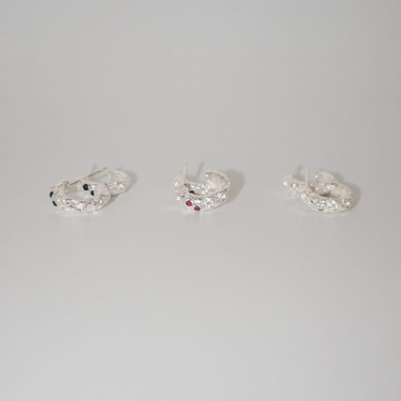 ovoe studio Rocky earrings