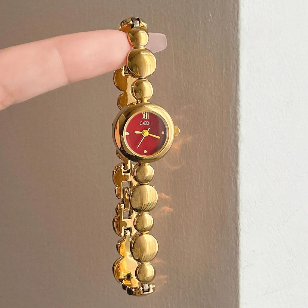 Retro Luxury Encore Red Bracelet-Style Woman Watches with Small Dial, Stainless Steel Band, Water-Resistant Quartz Movement Gift