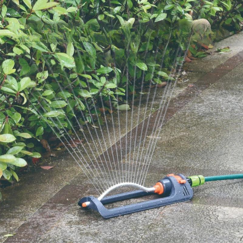 Автоматический разбрызгиватель Swing Sprinkler Простой бытовой креативный садовый прибор для полива газона Инструмент для полива цветов Садовый разбрызгиватель Swing Sprinkler