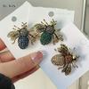 Classic Men Women Bee Full Crytal Luxury Brooches Pins Vintage Unisex Suit Clothing Badges Accessories