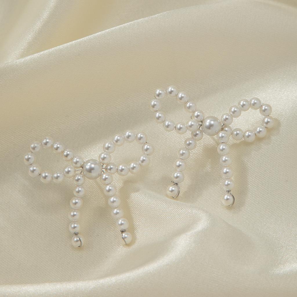 INS простые и универсальные серьги-пусеты с бантом из жемчужных бусин, женские французские ретро, высококлассные плетеные вручную