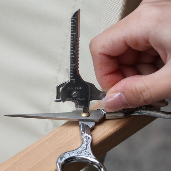 Многофункциональный складной нож для ключей, 6 в 1, многофункциональный инструмент из нержавеющей стали, открывалка для бутылок, отвертка, карманные инструменты для выживания в чрезвычайных ситуациях