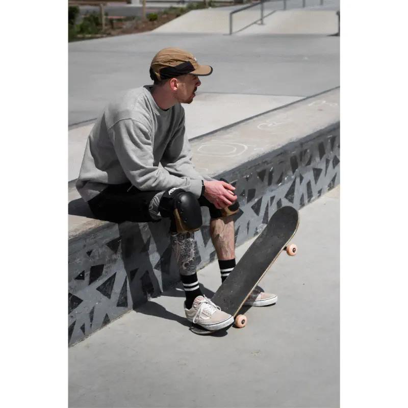 Rekd Ramp Knee Pads | Black Purple