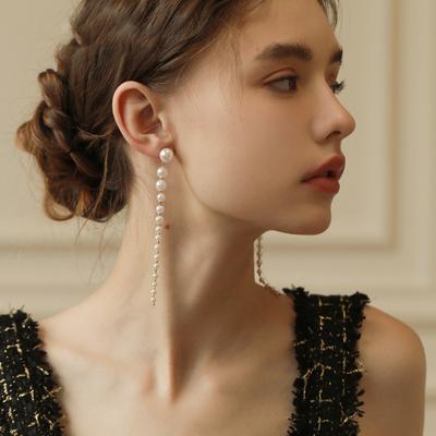 Серьги-гвоздики с длинной бахромой из жемчуга и серебряной иглы, французские ретро, элегантные, темпераментные, серьги легкой роскоши, высокого класса, персонализированные