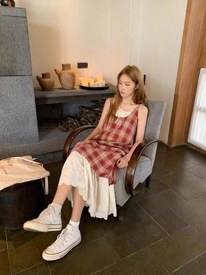 Красное клетчатое кружевное платье на тонких бретельках - Женский летний пляжный праздничный стиль